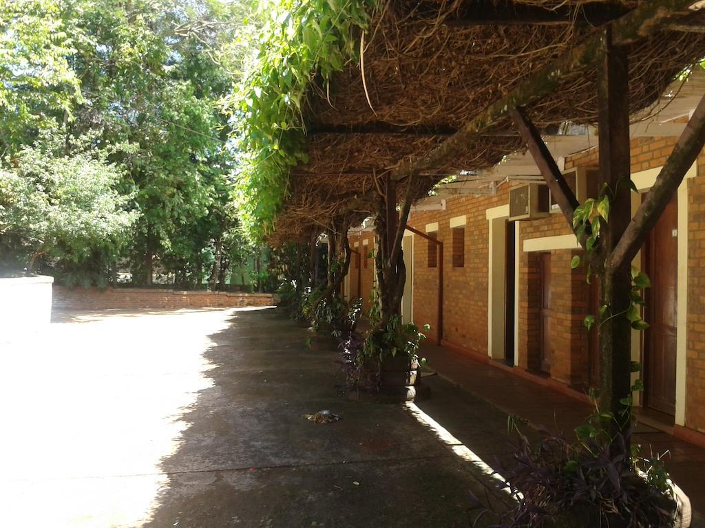 Hosteria La Cabana Пуэрто-Игуасу Экстерьер фото